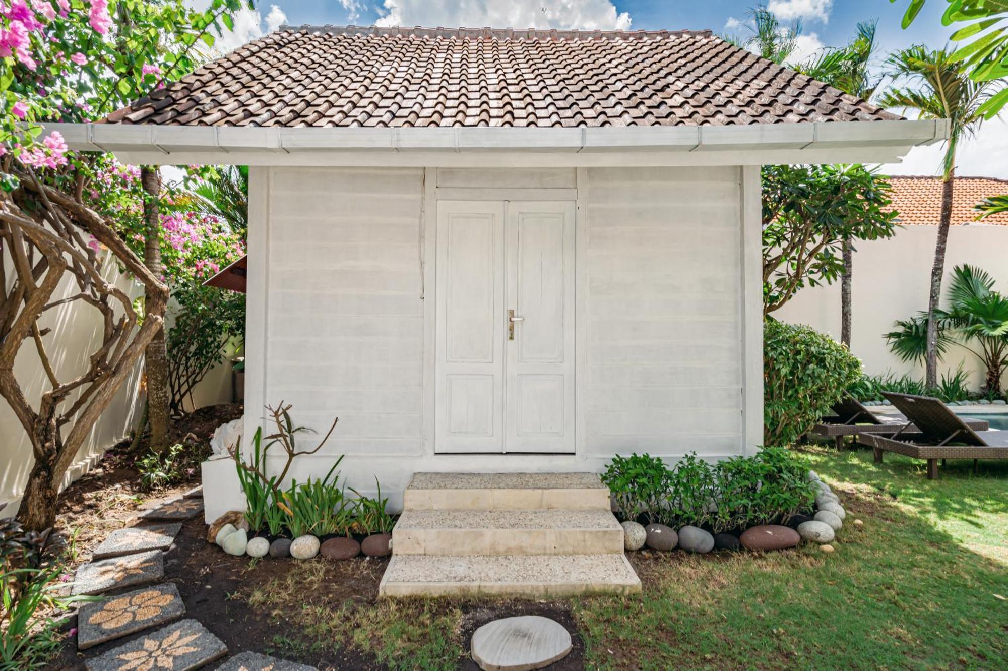 Green Garden Seminyak Villa Zewnętrze zdjęcie